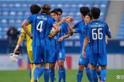 包含风云突变上海申花清晨完成体检，NBA常规赛版图或变，悬念犹存，更衣室氛围转暖的词条-蜂鸟官网入口